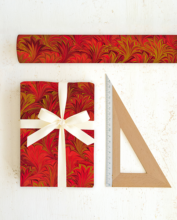 Papier "Pettinato rosso/oro"