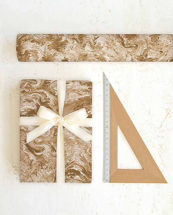 Paper "Marmorata beige-oro"